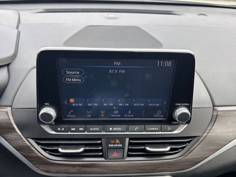 Used 2025 Nissan Altima 2.5 SV image 20