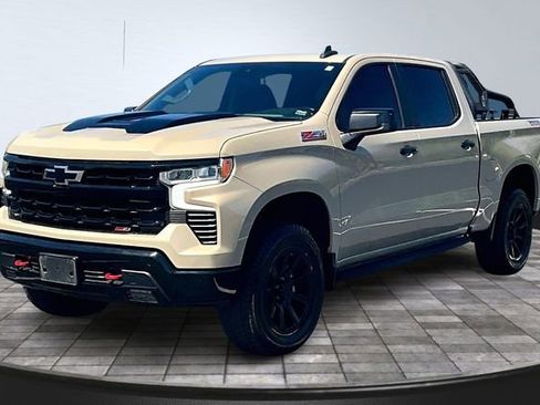 Used 2022 Chevrolet Silverado 1500 LT Trail Boss w/ Protection Package AWD/4WD image 1