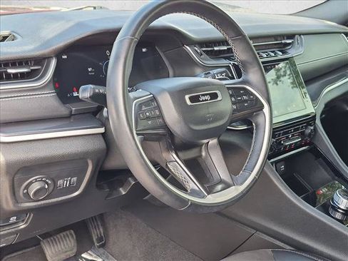 Used 2022 Jeep Grand Cherokee L Laredo AWD/4WD image 10