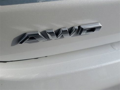 Certified 2024 Cadillac XT6 Premium Luxury w/ LPO, Floor Liner Package image 6