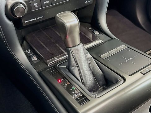 Certified 2023 Lexus GX 460 Premium w/ Premium Package AWD/4WD image 17