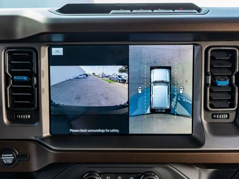 Used 2022 Ford Bronco Outer Banks AWD/4WD image 25