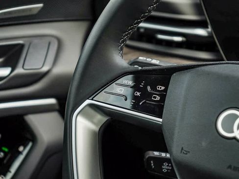 New 2025 Audi Q5 Premium Plus image 16