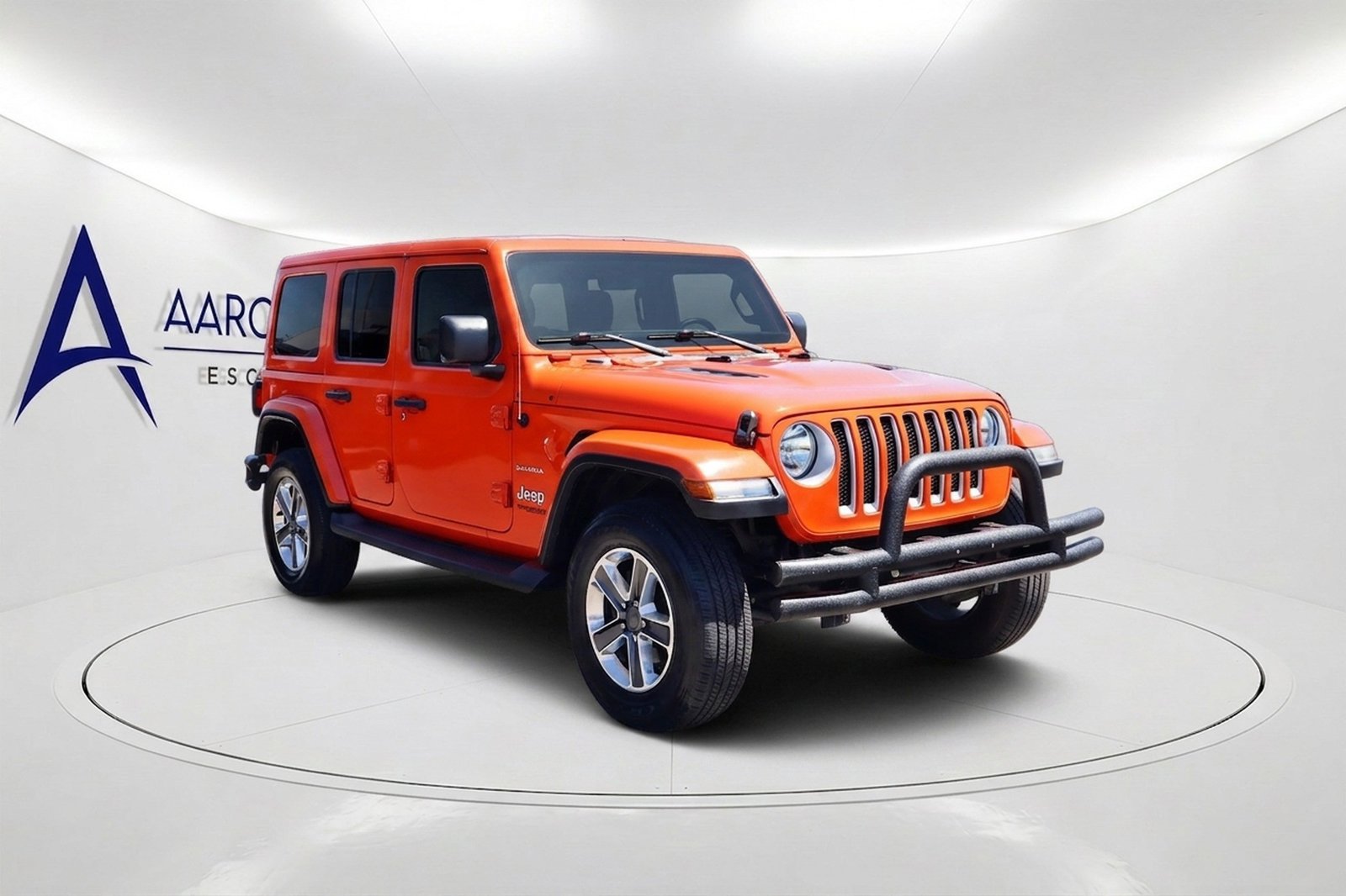 Used 2019 Jeep Wrangler Unlimited Sahara w/ Uconnect 4C Nav & Sound Group AWD/4WD image 3