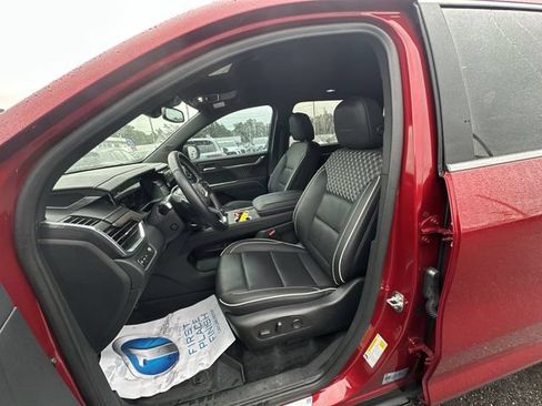 Used 2024 GMC Acadia Denali FWD image 14