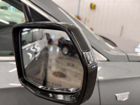 Used 2023 Cadillac XT6 Premium Luxury image 33