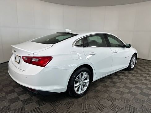 Used 2024 Chevrolet Malibu LT image 3