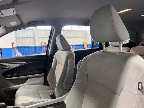 Used 2018 Honda Pilot EX image 21
