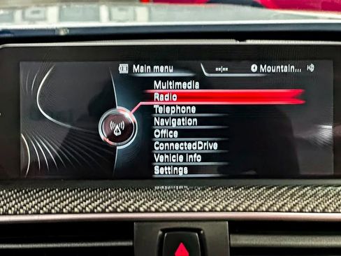Used 2016 BMW M4 Convertible RWD image 33