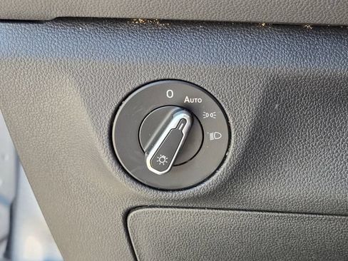 Used 2025 Volkswagen Jetta S FWD image 36