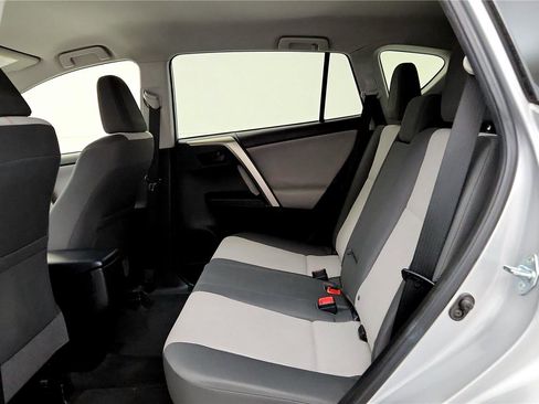 Used 2015 Toyota RAV4 LE image 33