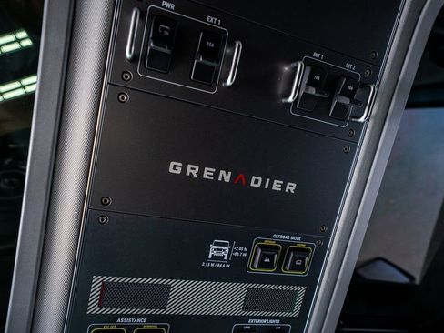 Used 2024 INEOS Grenadier Fieldmaster Edition image 59