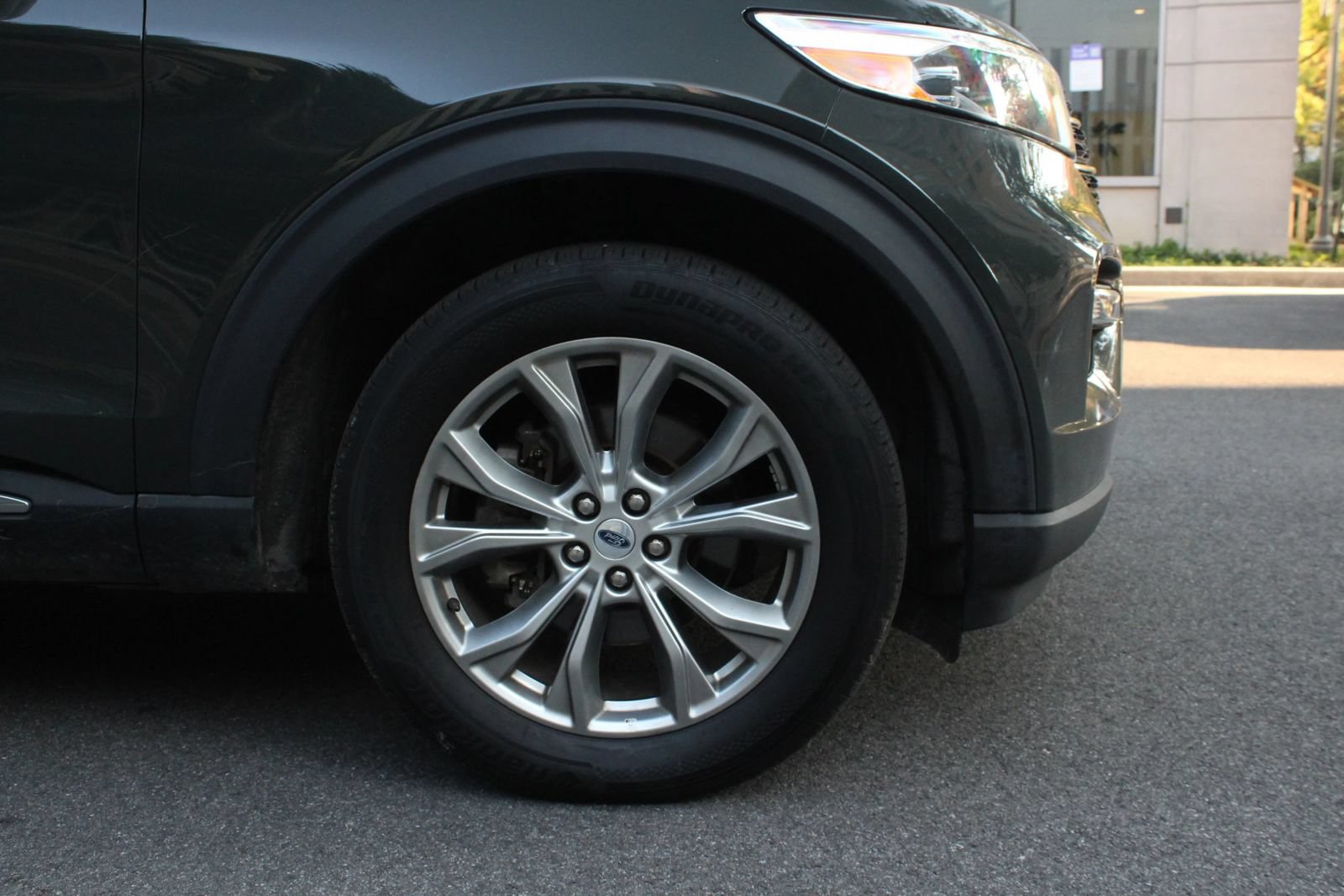 Used 2023 Ford Explorer XLT w/ Equipment Group 202A AWD/4WD image 4