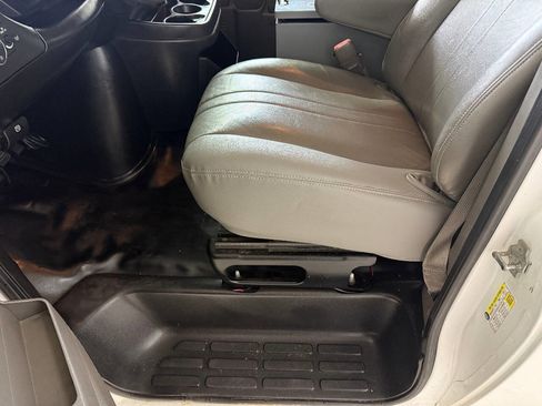 Used 2014 Chevrolet Express 3500 3500 3dr Extended Cargo Van image 89