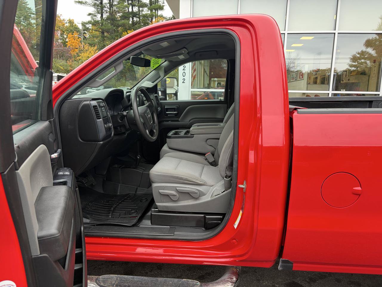 Used 2018 GMC Sierra 2500 4x4 Regular Cab w/ Sierra Convenience Package image 18