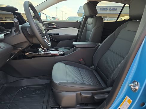 New 2026 Chevrolet Trax LT w/ Driver Confidence Package FWD image 10
