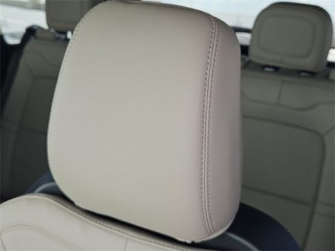 New 2026 Lincoln Corsair Reserve image 14