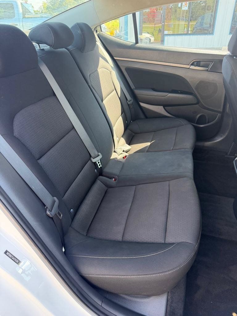 Used 2018 Hyundai Elantra SEL w/ Cargo Package FWD image 7