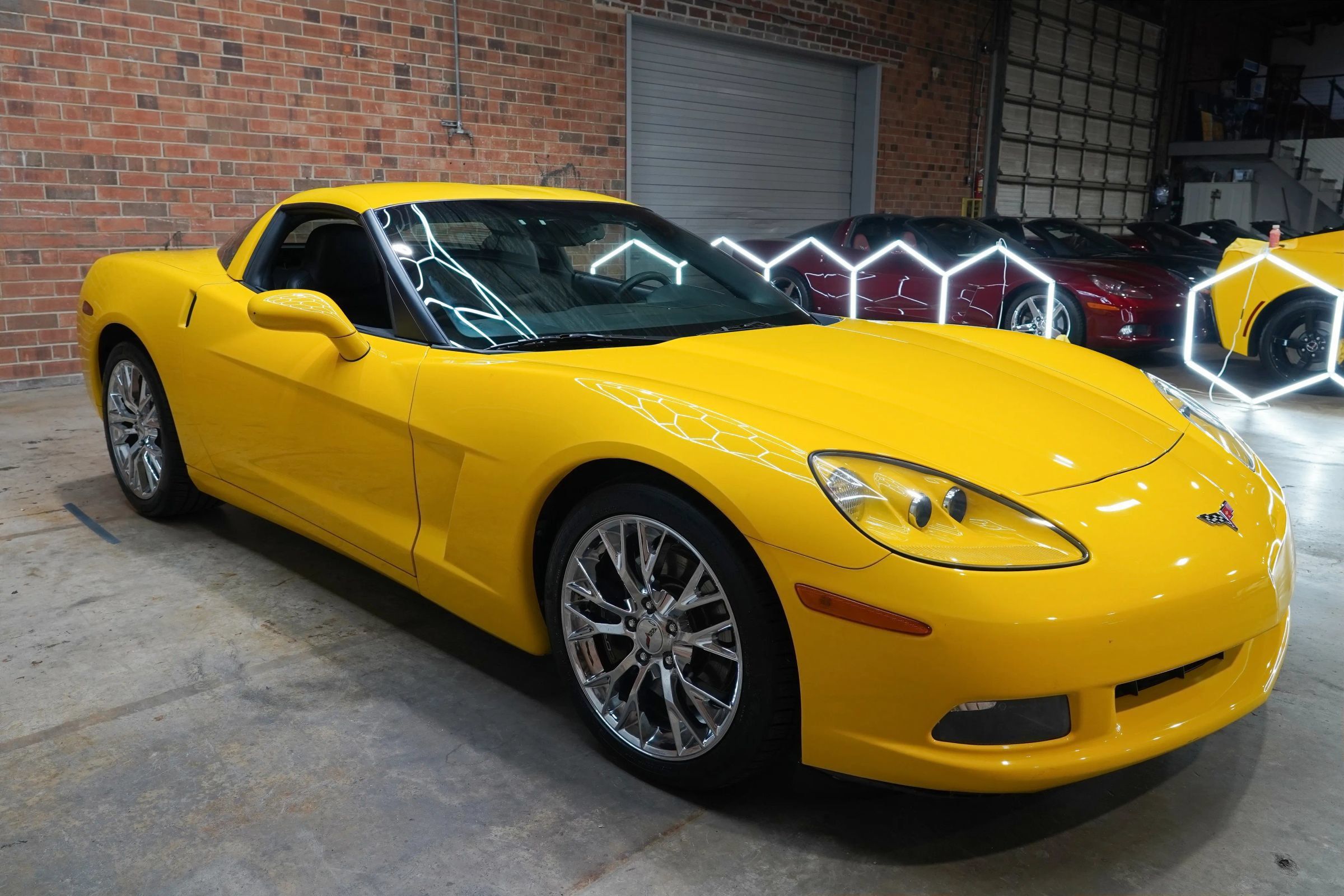 Used 2012 Chevrolet Corvette Coupe w/ Roof Package RWD image 3