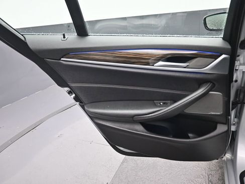 Used 2018 BMW 530i xDrive AWD/4WD image 32