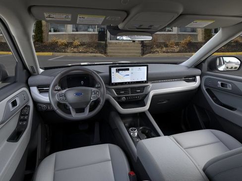 Used 2026 Ford Explorer Active w/ Active Comfort Package AWD/4WD image 11