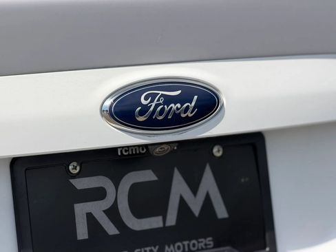Used 2015 Ford Escape SE FWD image 14