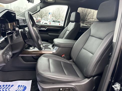 Used 2024 Chevrolet Silverado 1500 RST w/ Convenience Package II image 13