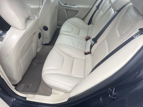 Used 2013 Volvo S60 T5 image 9