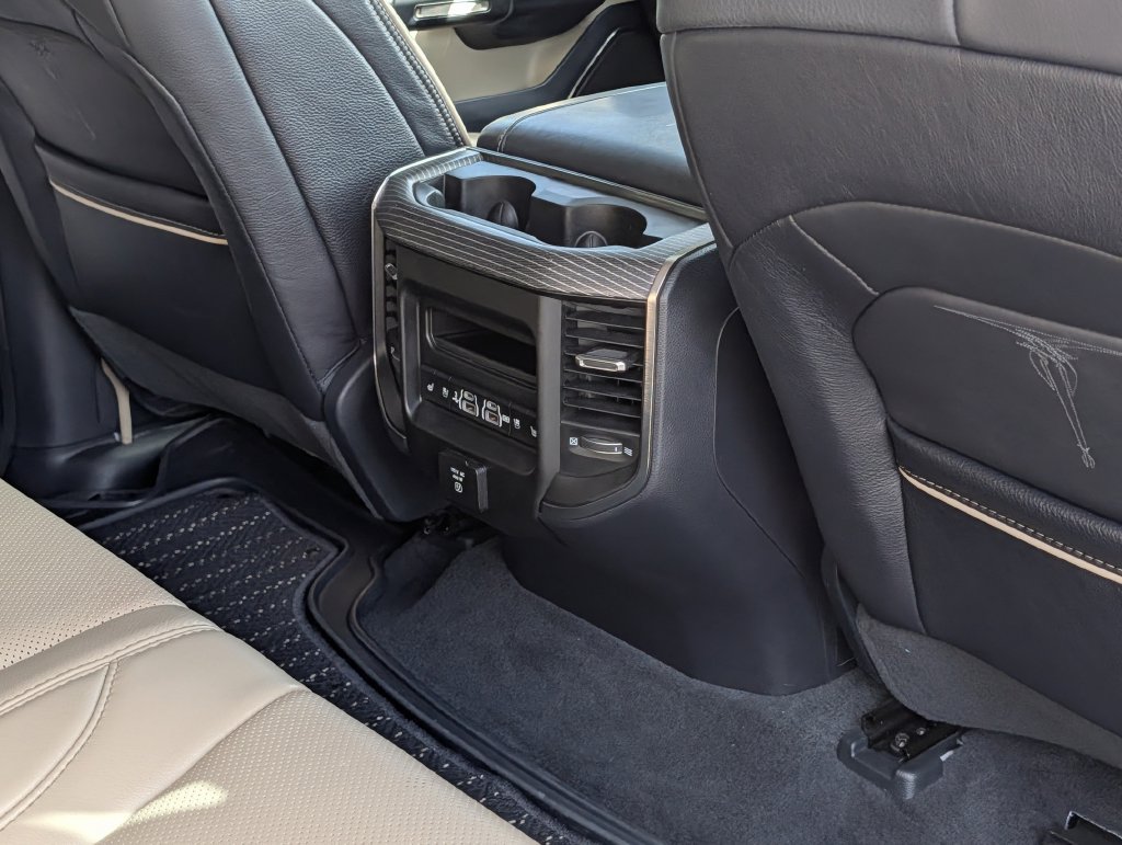 Used 2020 RAM 1500 Limited AWD/4WD image 32