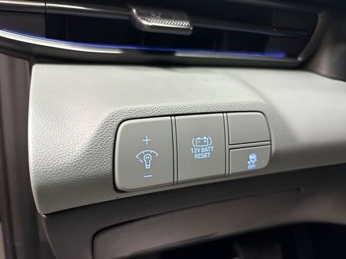 New 2026 Hyundai Elantra Limited image 35