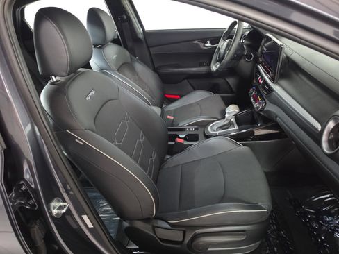 Used 2023 Kia Forte GT-Line w/ GT-Line Premium Package FWD image 21