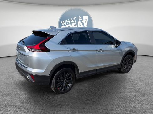 Used 2025 Mitsubishi Eclipse Cross LE AWD/4WD image 3