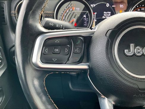 Used 2021 Jeep Wrangler Unlimited Sahara AWD/4WD image 18