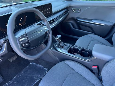New 2026 Kia K4 LXS image 10