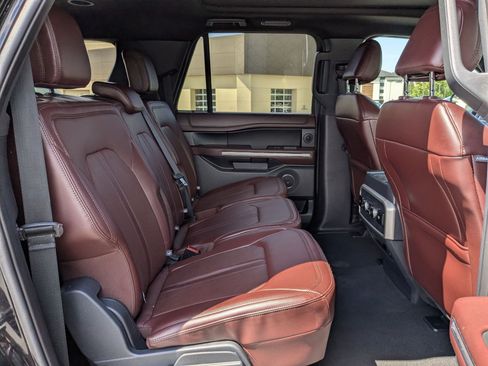 Used 2024 Ford Expedition Max Limited AWD/4WD image 35