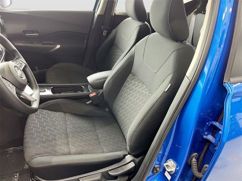 Used 2024 Nissan Kicks SV image 18
