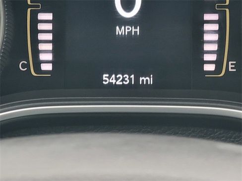 Certified 2022 Jeep Cherokee Latitude w/ Sun & Sound Group image 36