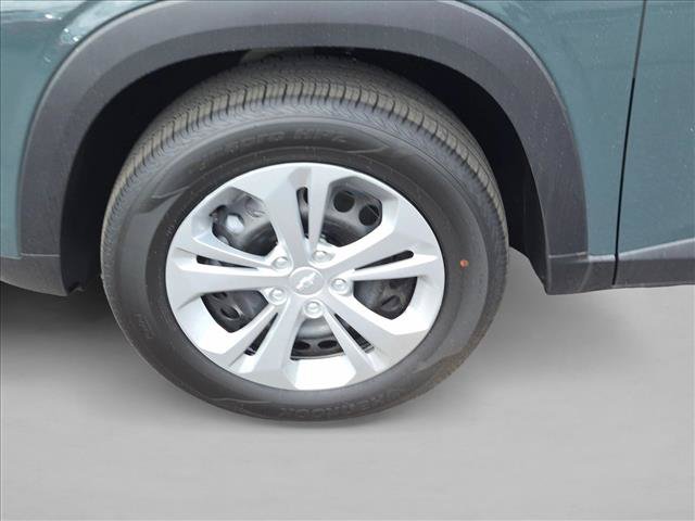 Used 2026 Chevrolet Trax LS FWD image 15