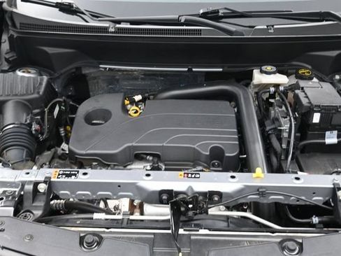Used 2024 Chevrolet Equinox LS w/ Driver Confidence II Package FWD image 26
