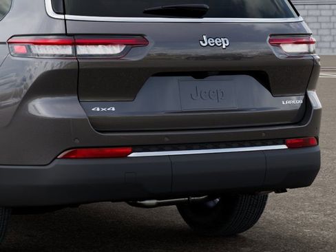 New 2026 Jeep Grand Cherokee L Laredo AWD/4WD image 13