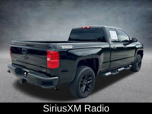Used 2019 Chevrolet Silverado 1500 Custom w/ Custom Convenience Package AWD/4WD image 5