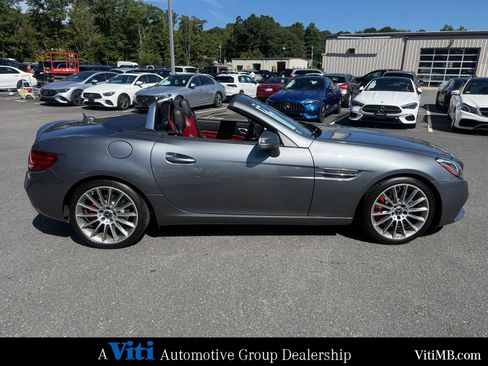 Used 2017 Mercedes-Benz SLC 300 image 10
