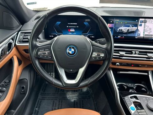 Used 2023 BMW i4 eDrive40 w/ Premium Package image 15