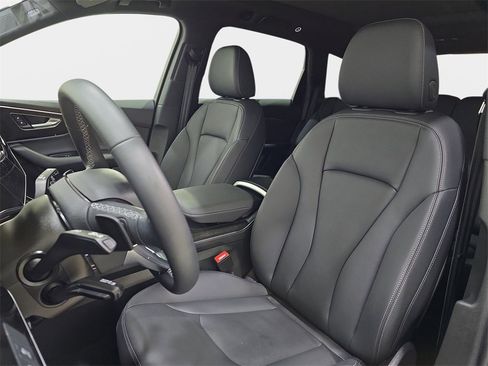 Certified 2025 Audi Q7 2.0T Premium w/ Convenience Plus Package image 15