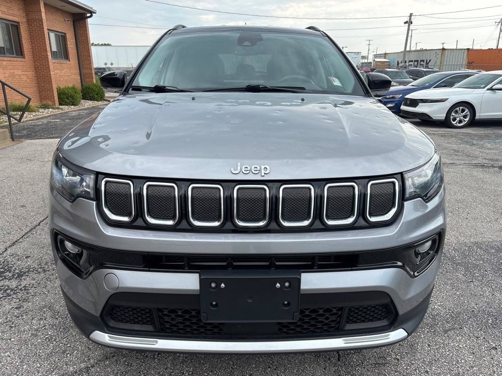 Used 2022 Jeep Compass Limited AWD/4WD image 3