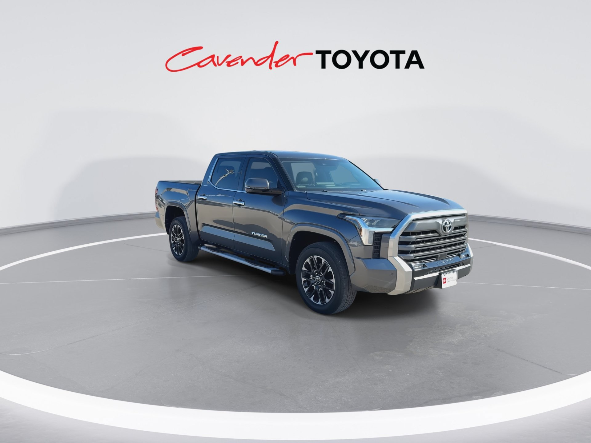 Used 2023 Toyota Tundra Limited w/ Power Package AWD/4WD image 2