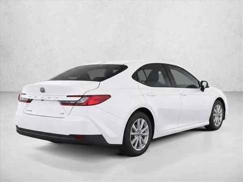 Used 2025 Toyota Camry LE FWD image 7