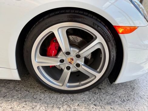 Used 2015 Porsche Boxster S RWD image 39