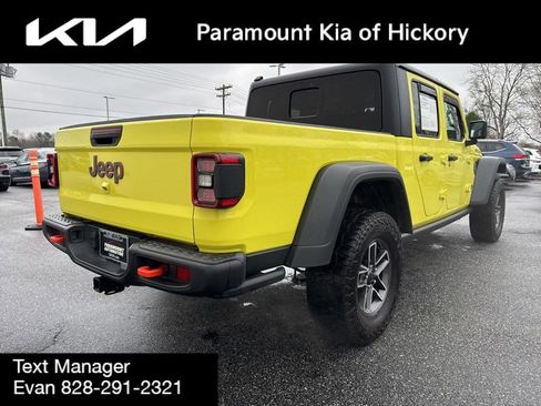 Used 2024 Jeep Gladiator Mojave w/ Technology Group image 8
