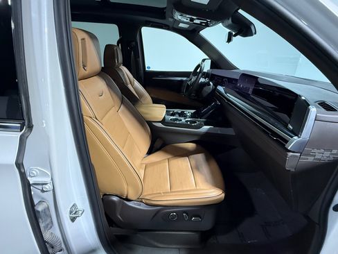 Used 2025 Cadillac Escalade Premium Luxury w/ Touring Package AWD/4WD image 50